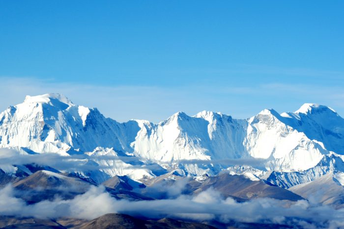 Mt. Everest, Qomolangma Hiking Trekking Climbing Mountaineering Travel Tour
