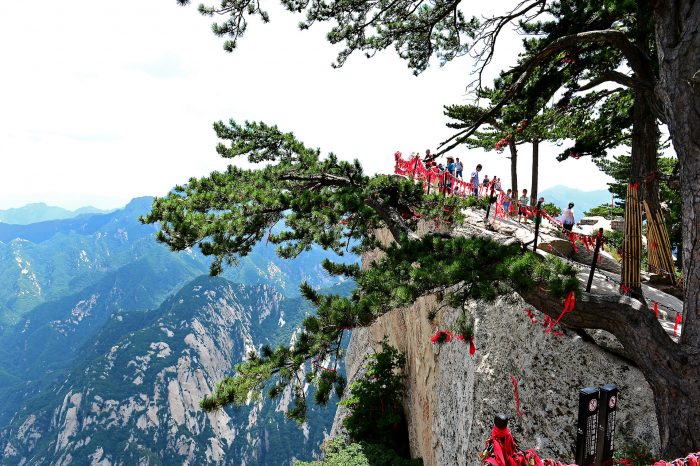 Beijing Xian Tour with Hiking on Great Wall and Mt. Huashan