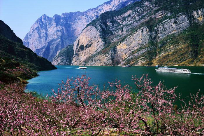 Yangtze Cruise and golden triangle of China