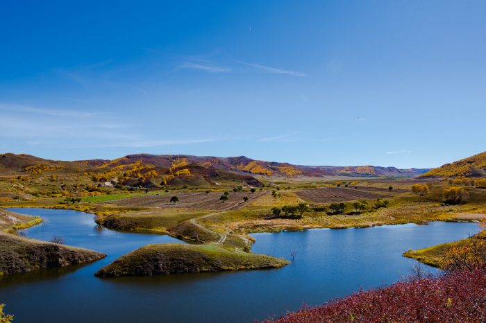 Locomotive, winter fishing and Bashang grassland