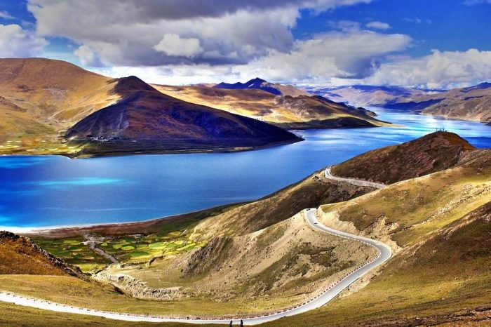 Overland Nepal – China – Mongolia  driving road trip