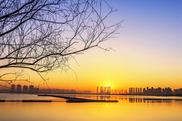 Sanmenxia wild Swan and Hukou Waterfalls