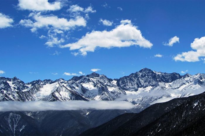 Erfeng Peak of Mount Siguniang Hiking Trekking Climbing Mountaineering Travel Tour