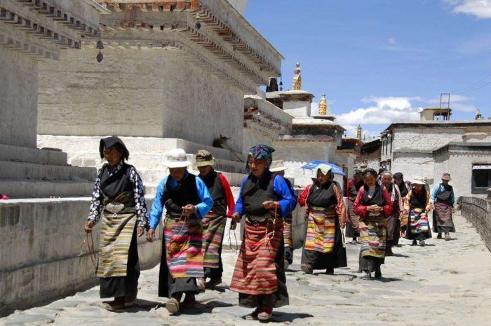 From Peking to Lhasa